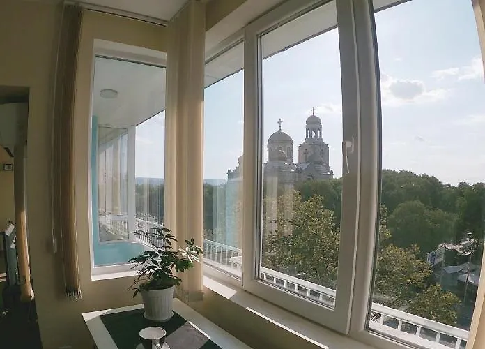 By The Cathedral - Center - 2 Bedroom Flat Apartment Varna