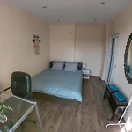 Апартамент By The Cathedral - Center - 2 Bedroom Flat *