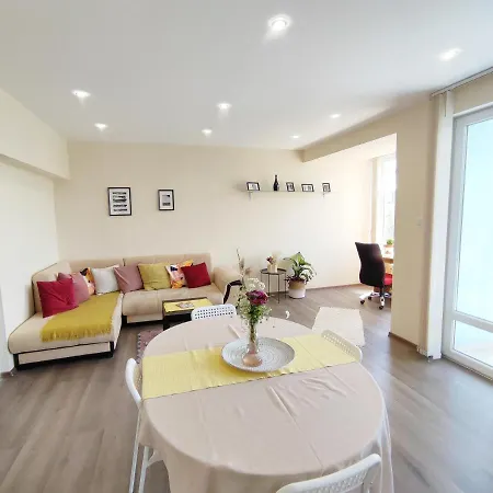By The Cathedral - Center - 2 Bedroom Flat Varna