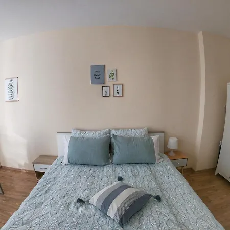 By The Cathedral - Center - 2 Bedroom Flat